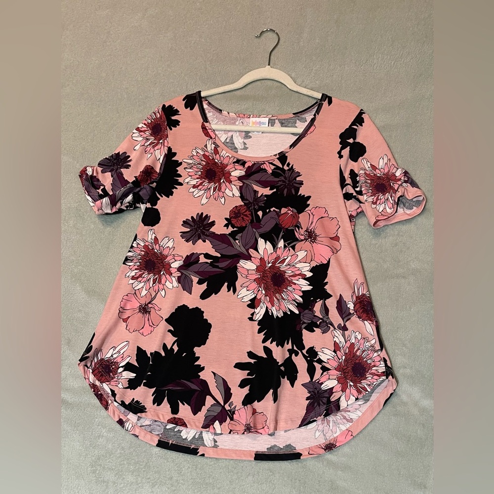 Lularoe Classic T rushed sleeve floral